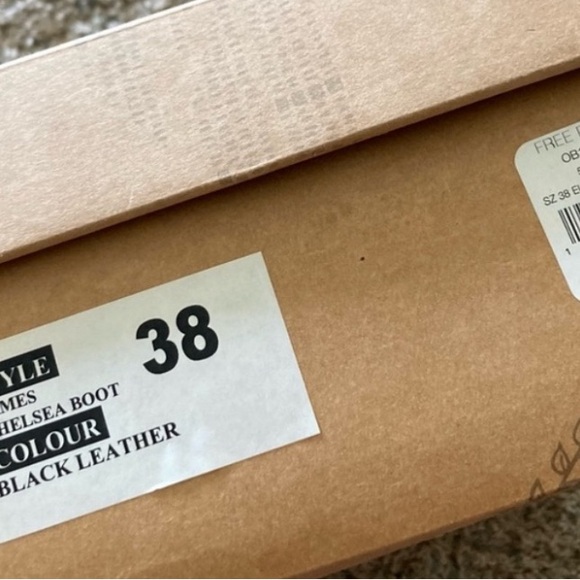 NWOT. Free People James Chelsea Boot 38. Never worn. With Box. - Picture 6 of 10